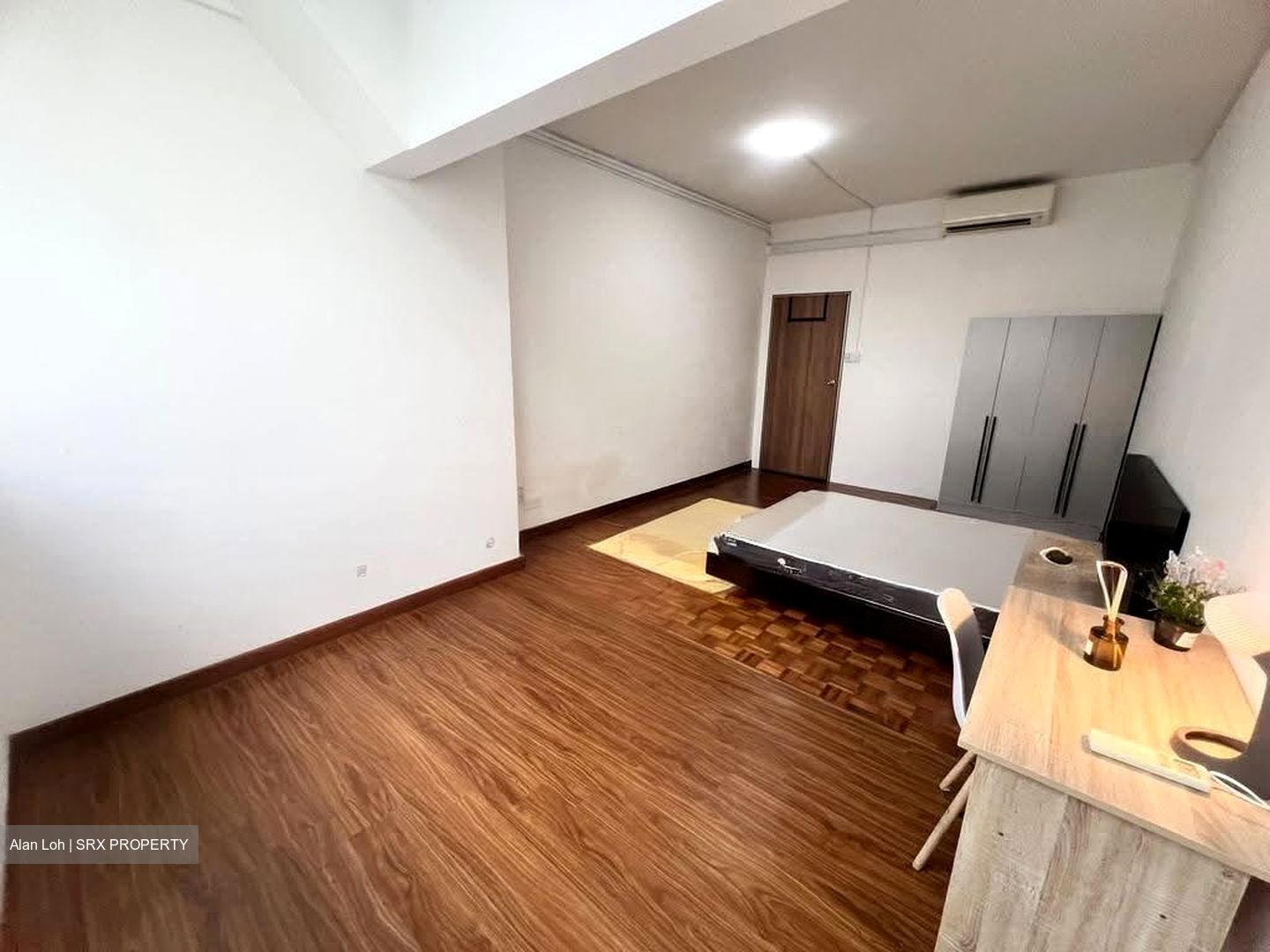 Orchard Tower Rear Block Apartment (D9), Apartment #607447801